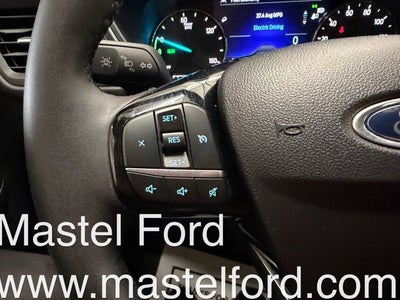 2022 Ford Escape SE Hybrid