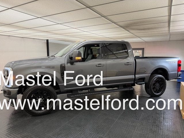 2027 Ford Super Duty F-250 SRW XLT
