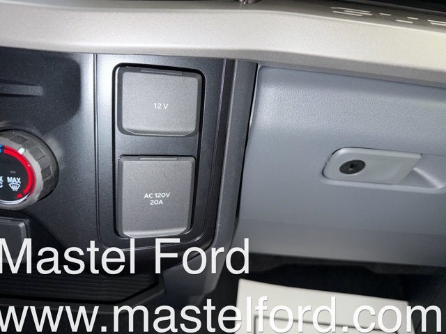 2027 Ford Super Duty F-250 SRW XLT
