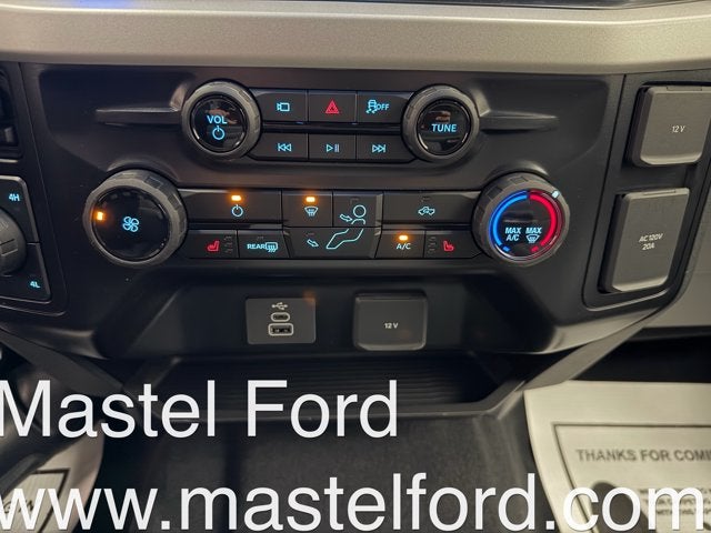 2027 Ford Super Duty F-250 SRW XLT