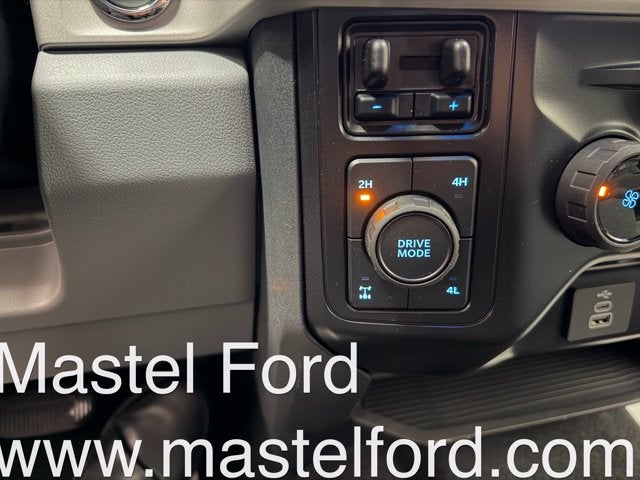 2027 Ford Super Duty F-250 SRW XLT
