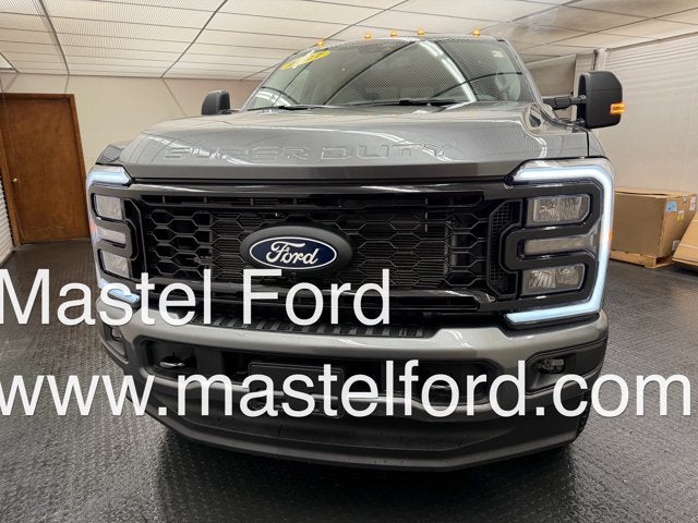 2027 Ford Super Duty F-250 SRW XLT