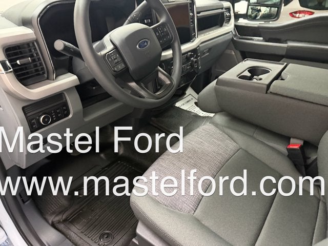 2026 Ford Super Duty F-350 SRW XLT